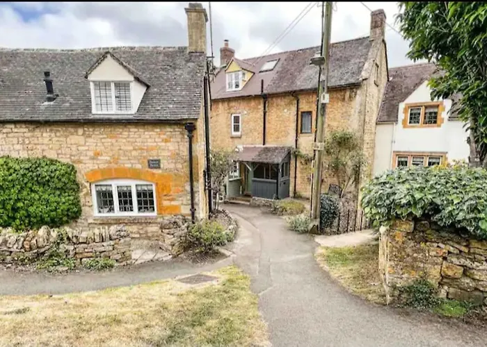 Holland Cottage